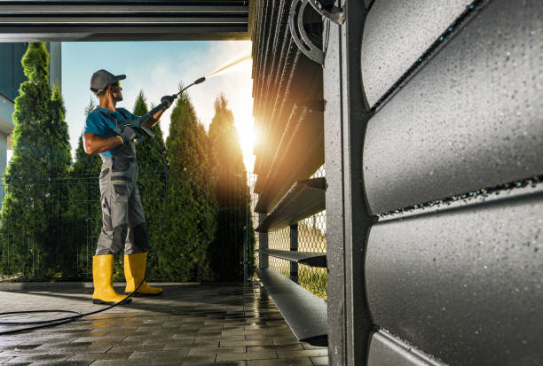 Best Garage Pressure Washing  in Orchards, WA